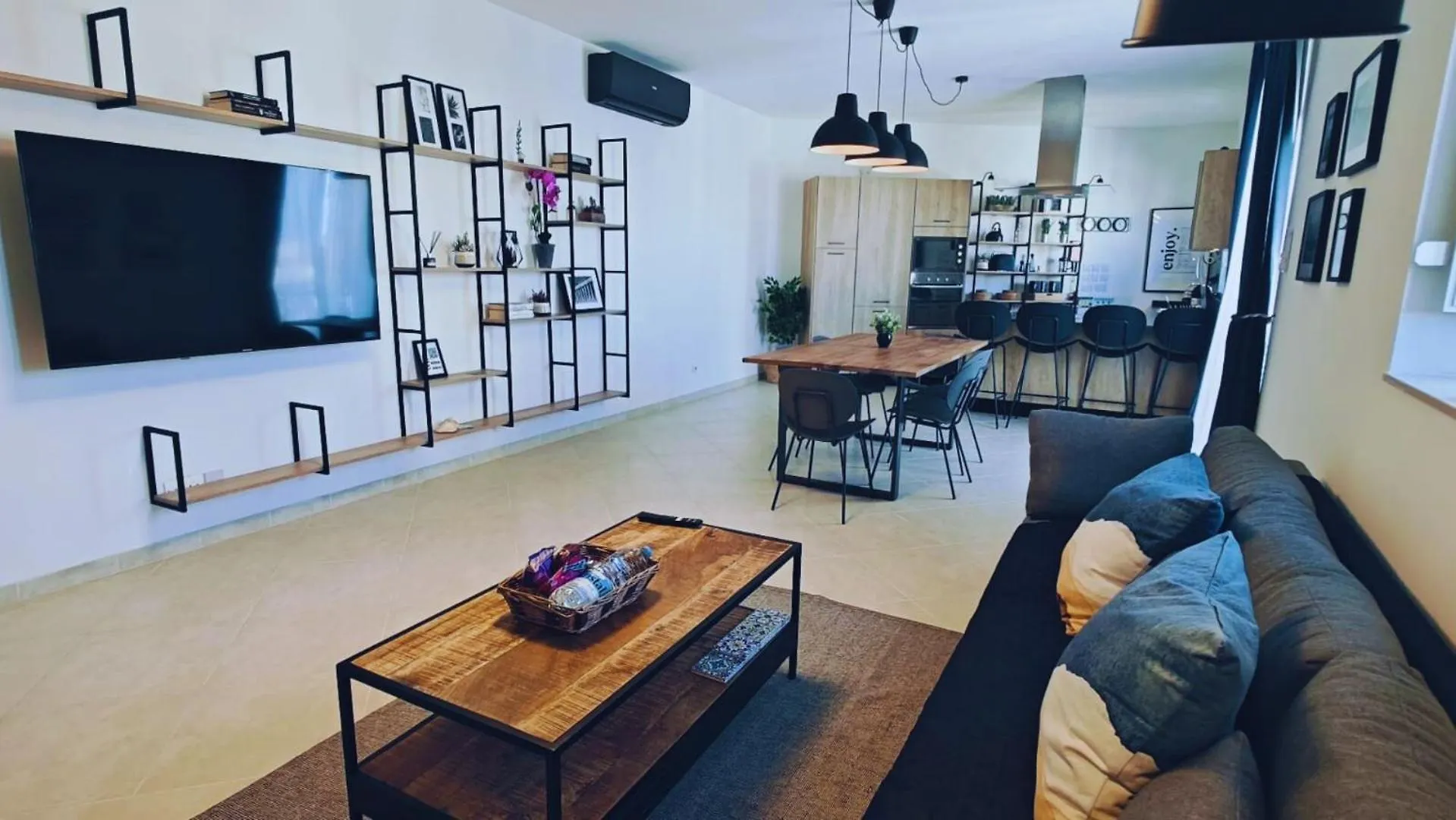 Querencia - Feel At Home Kalkara Apartment